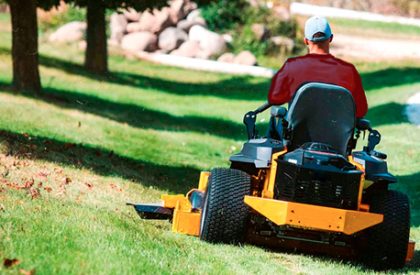 Commercial Lawn Care & Maintenance Commercial Lawn Care & Maintenance